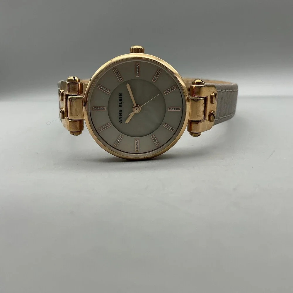 Anne Klein see photos